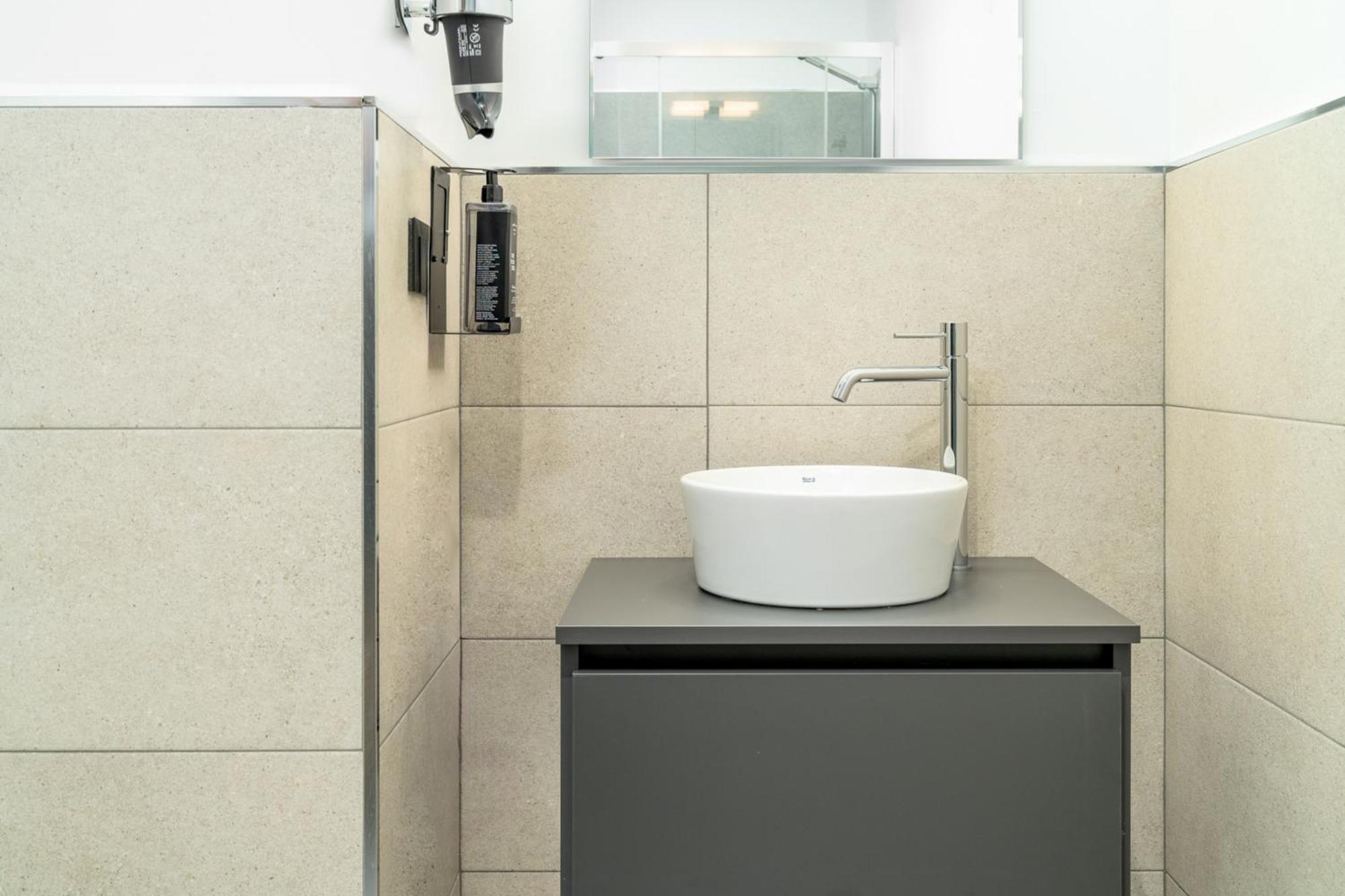 Limehome Valencia Carrer D'Antonio Ferrandis Quarto foto
